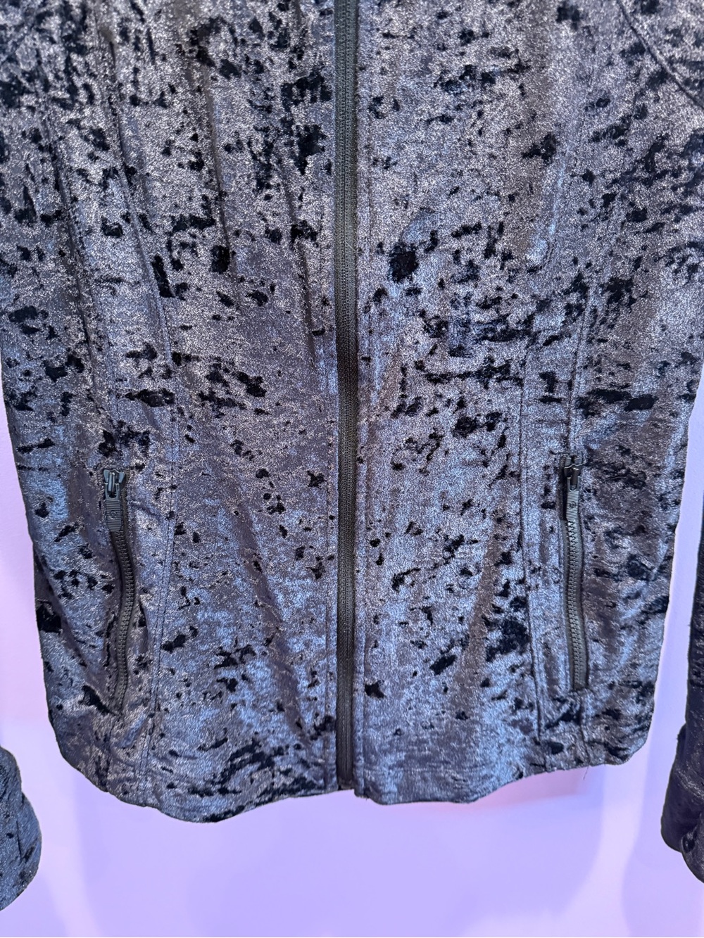 lululemon define jacket crushed velvet black 8 - Picture 3 of 6